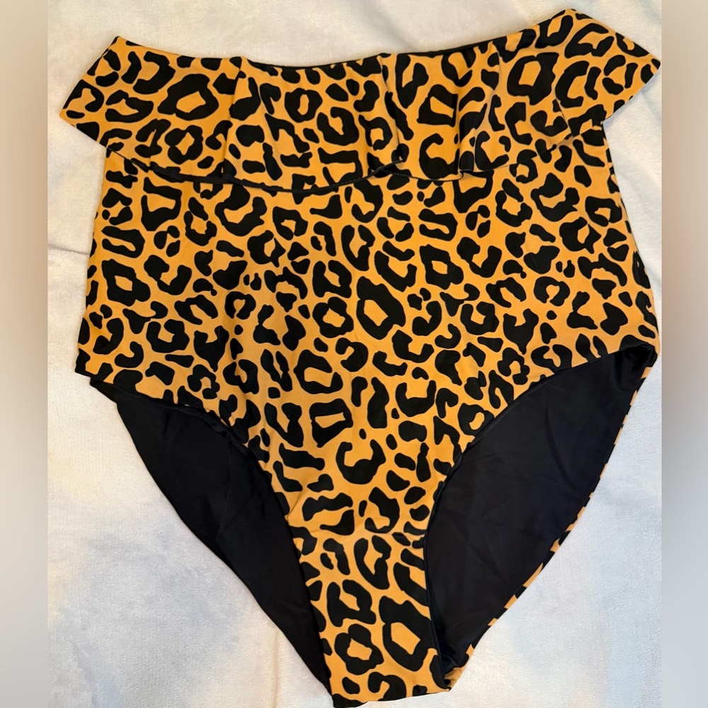 NWT Coral Reef Leopard Print Bikini Set - Picture 5 of 10